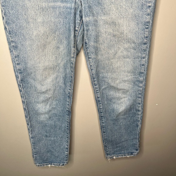 Madewell Classic Straight Jeans in Nearwood Wash - Picture 7 of 14